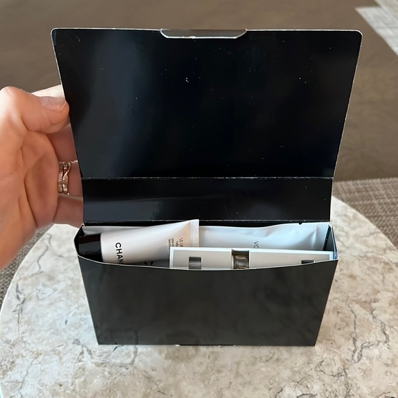 Chanel travel size sample set - Picture 4 of 6
